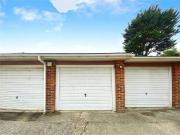 3 bed flat for sale