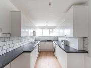 3 bed flat for sale
