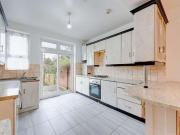 3 bed flat for sale