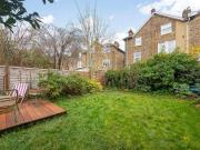 3 bed flat for sale