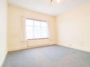 3 bed flat for sale