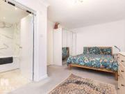 3 bed flat for sale