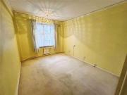 3 bed flat for sale