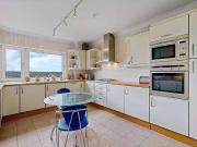 3 bed flat for sale