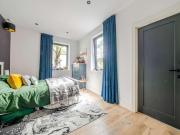 3 bed flat for sale