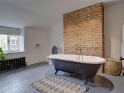 3 bed flat for sale