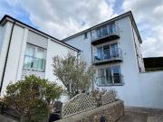 3 bed flat for sale