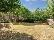 3 bed flat for sale