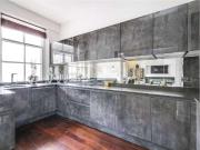 3 bed flat for sale