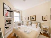 3 bed flat for sale