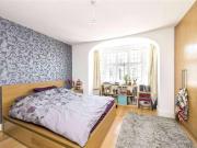 3 bed flat for sale