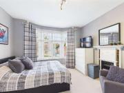 3 bed flat for sale