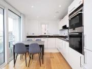 3 bed flat for sale