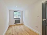 3 bed flat for sale