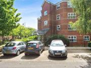 3 bed flat for sale