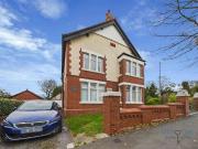 3 bed flat for sale