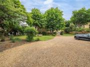 3 bed flat for sale