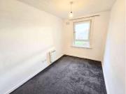 3 bed flat for sale