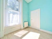 3 bed flat for sale
