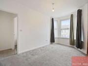 3 bed flat for sale