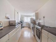 3 bed flat for sale