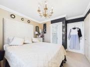 3 bed flat for sale