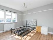 3 bed flat for sale