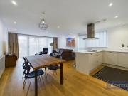 3 bed flat for sale