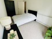 3 Bed Flat, Green Dale, SE5