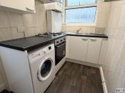 3 bed Flat in 1A Kingston Road, South Wimbledon, SW19 1JX