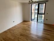 3 bed flat in Greenwich SE10 8GD