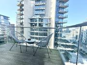 3 Bed Flat, Meridian House, SW18