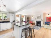 3 Bed Flat, New Park Road, SW2