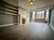 3 Bed Flat, Selwyn Court, SE3