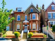3 Bed Flat to let, Foyle Road, SE3