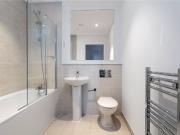 3 bed flat to let in Chatham in Chatham Waters, ME4
