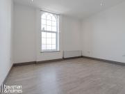 3 Bed Flat To Rent at Temple Fortune Mansions, Temple...