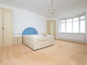 3 bed flat to rent in Sandbourne Road, Bournemouth, BH4 3 bed flat to rent in Sandbourne Road, Bournemouth, BH4
