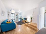 3 bed flat to rent in Sheen Lane, East Sheen, SW14 |...