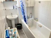 3 Bed Flat, Very Near Warwick Road Area, W5