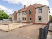 3 Bed, Ground Maisonette, 5 Deantown Drive, EH21...
