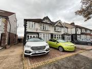 3 bed House For rent