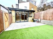 3 bed in Totteridge Lane, Whetstone, North London