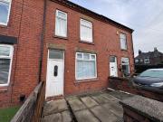 3 Bed Mid Terraced House for rent