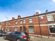 3 bed Mid Terraced House to rent in Cardiff South...