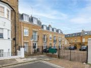3 bed Mid Terraced House to rent in Fulham Hammersmith...