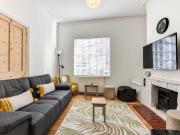 3 bed Mid Terraced House to rent in Hove East Sussex,...