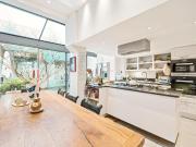 3 bed Mid Terraced House to rent in London Kensington...