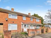 3 bed Mid Terraced House to rent in Rownhams Hampshire,...