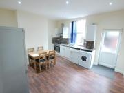 3 bed Mid Terraced House to rent in Sheffield South...